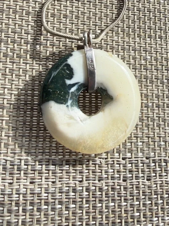 Green Moss Stone Pendant Necklace with 18” 925 chain 18” - Picture 2 of 6